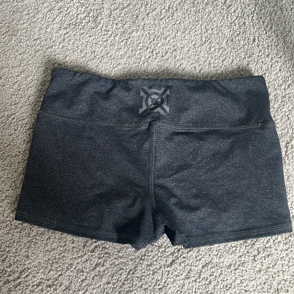 Progenex Heathered grey medium booty shorts - Picture 3 of 4